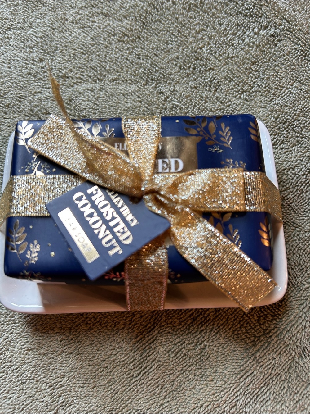 Ellen Tracy Frosted Coconut Decorative Holiday Gift Set with Gold Bow